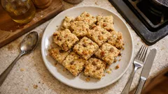 Domácí škvarkové pagáčky: křehké na povrchu, vláčné uvnitř