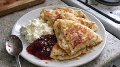 Maďarské palačinky z kynutého těsta: jemné, nadýchané a překvapivě snadné